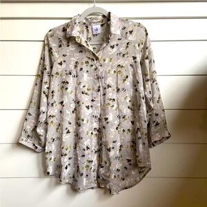 CAbi Womens Top Matinee Collared Hidden Buttons Long Sleeve Floral 5204 Size XS